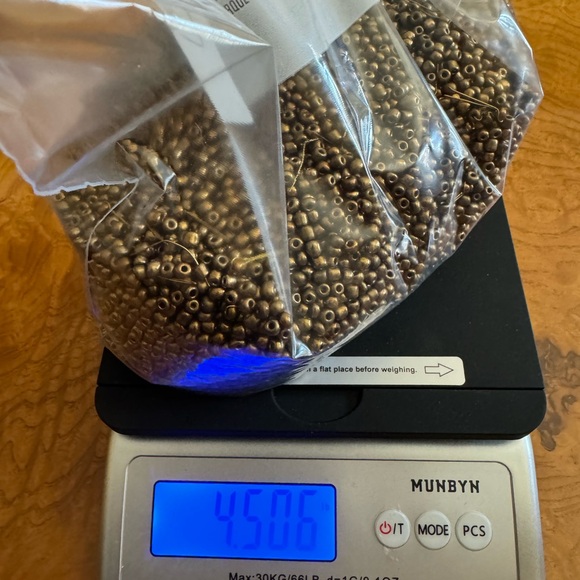 Mini vintage beads for crafts - Picture 2 of 3